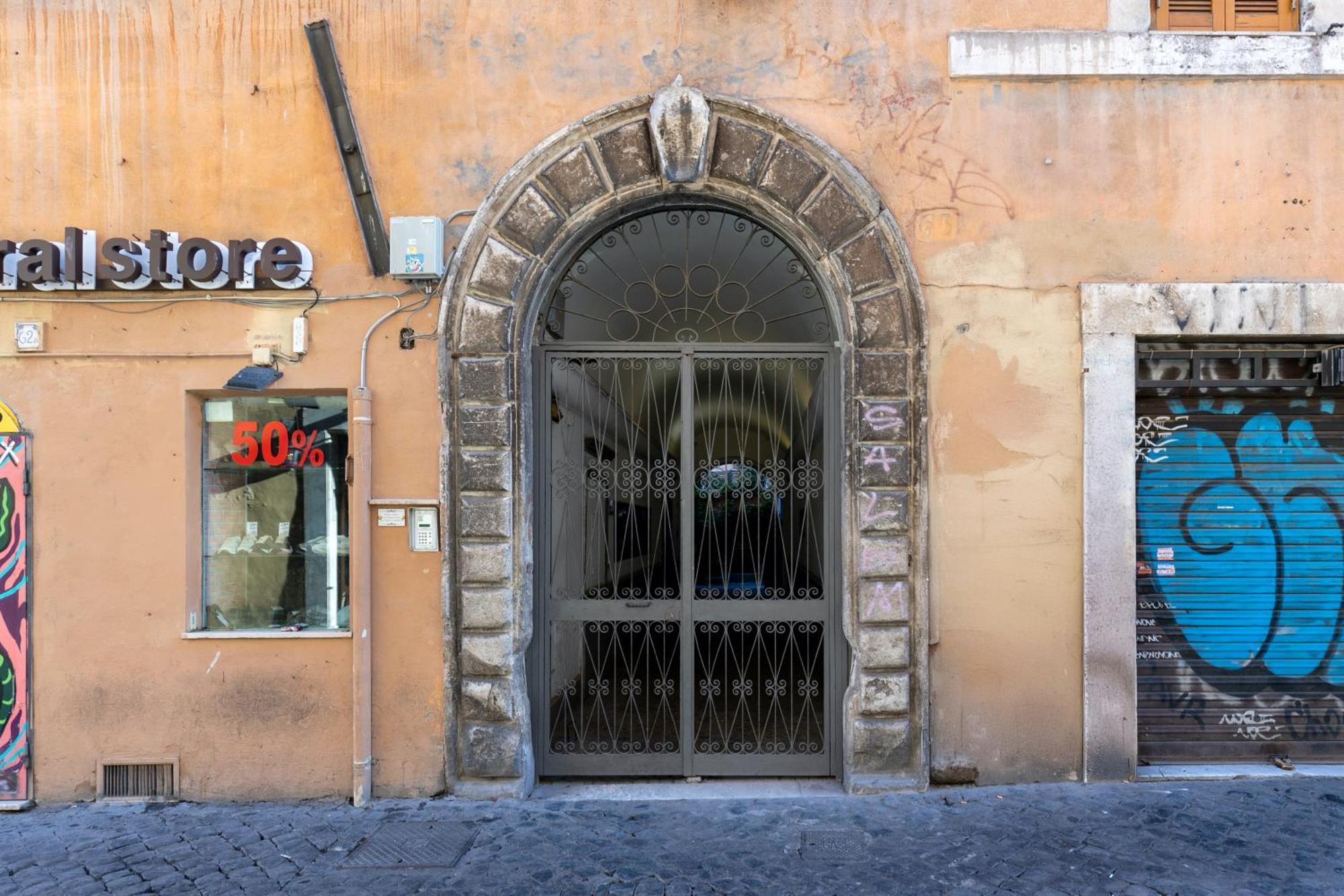 As Feel - Designer Two-level In The Heart Of Trastevere Rome